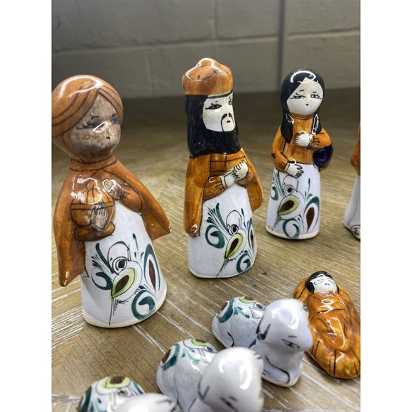 Mexican Folk Art 13 Pc NATIVITY SCENE Tonala Pottery Christmas Décor Green Brown - Picture 3 of 8